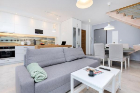 Batorego 7 Gdynia Apartments by Renters, Gdynia